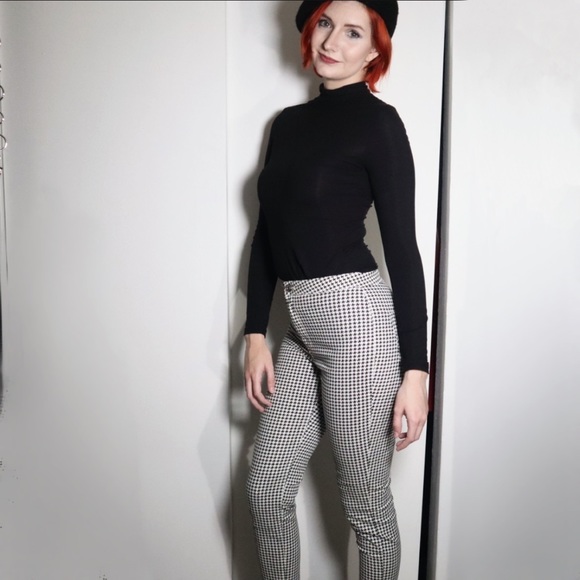 3 for 25! 🌻 H&M Houndstooth Twill Pants 🖤 - Picture 6 of 13
